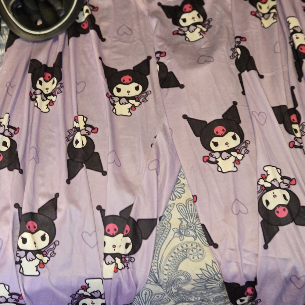 Hello Kitty Complete Pajama Set w/ Sandals, Featuring Kuromi From Hello Kitty. - Picture 5 of 5